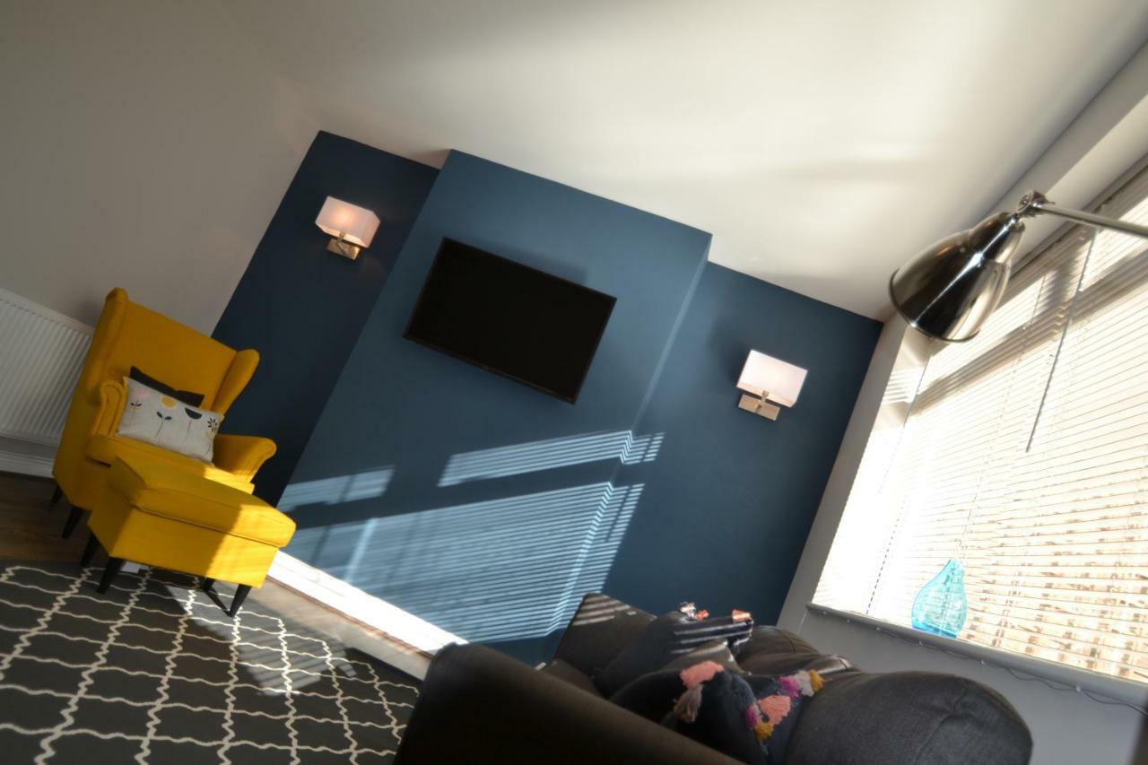 Charming 1 Bed Riverside Apartment Chester Exterior foto